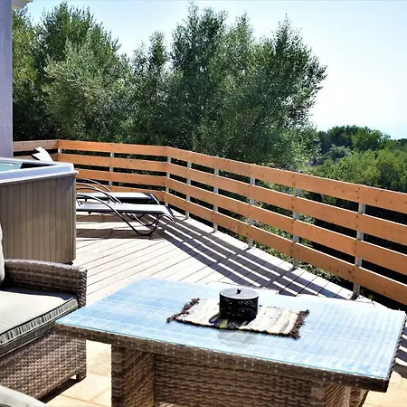 Authentic Kefalonia - Pinecone Holiday home Fiskardo