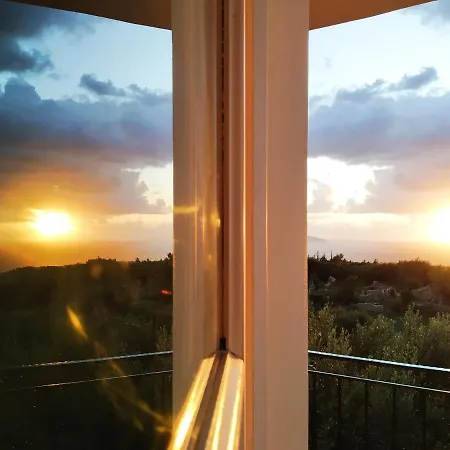 Authentic Kefalonia - Pinecone Holiday home Fiskardo